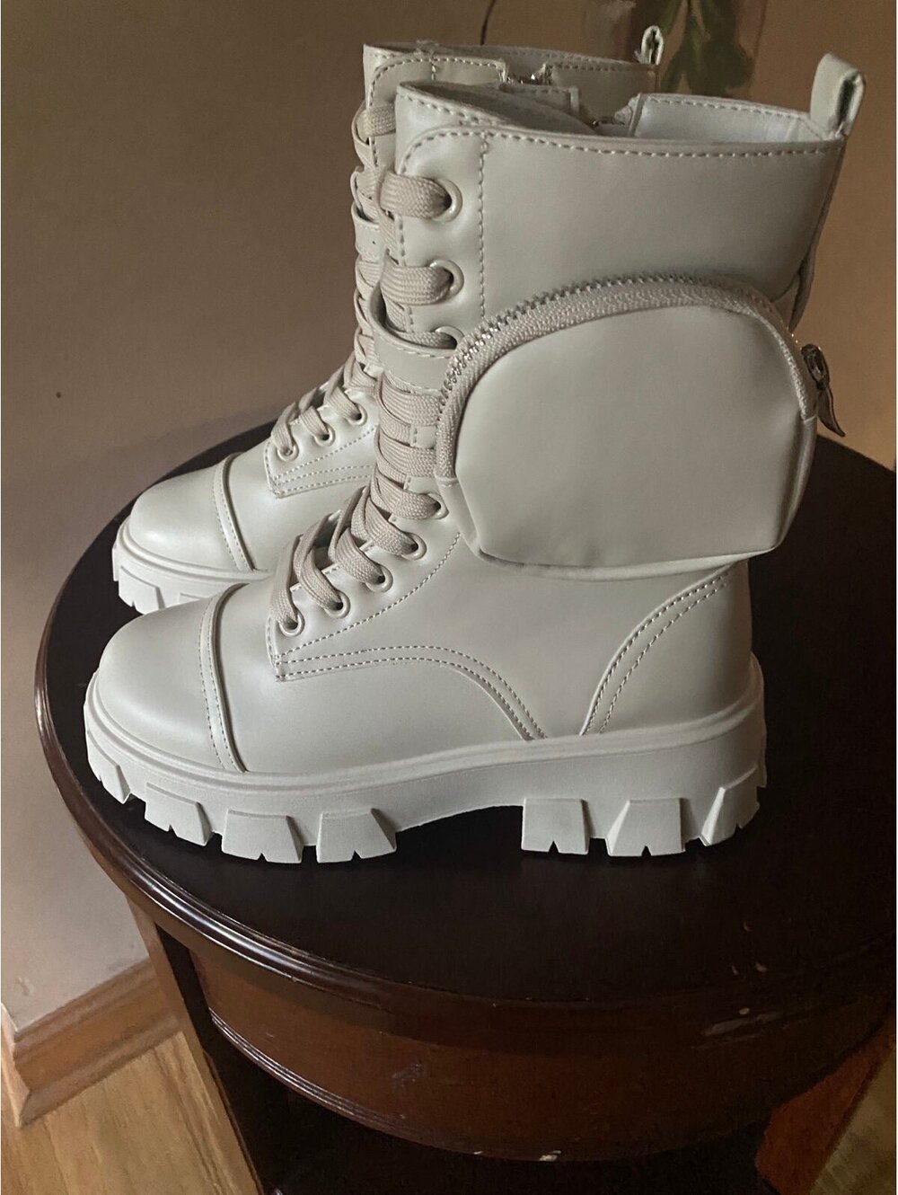 Cape Robbin Mona Lisa Combat Boots for Women Size 7